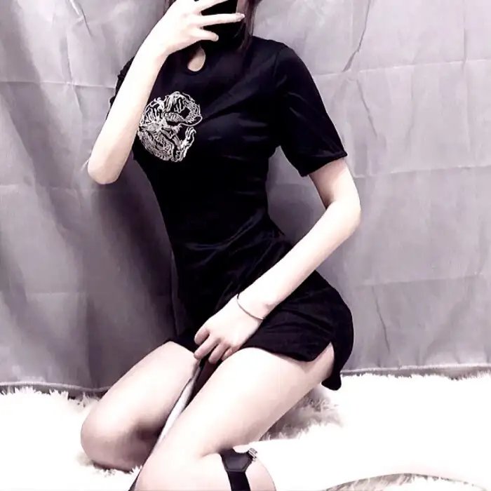 女人并非天使